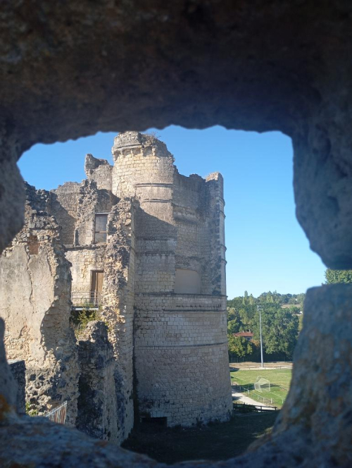 Qui veille sur la « vieille dame » ? - Fonfon16100
